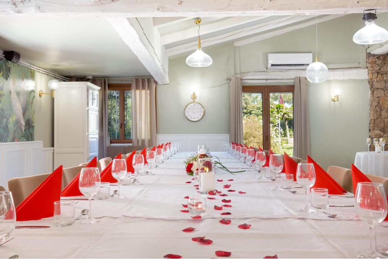 Les Pins Blancs En Provence Hotel Льо Муи Екстериор снимка