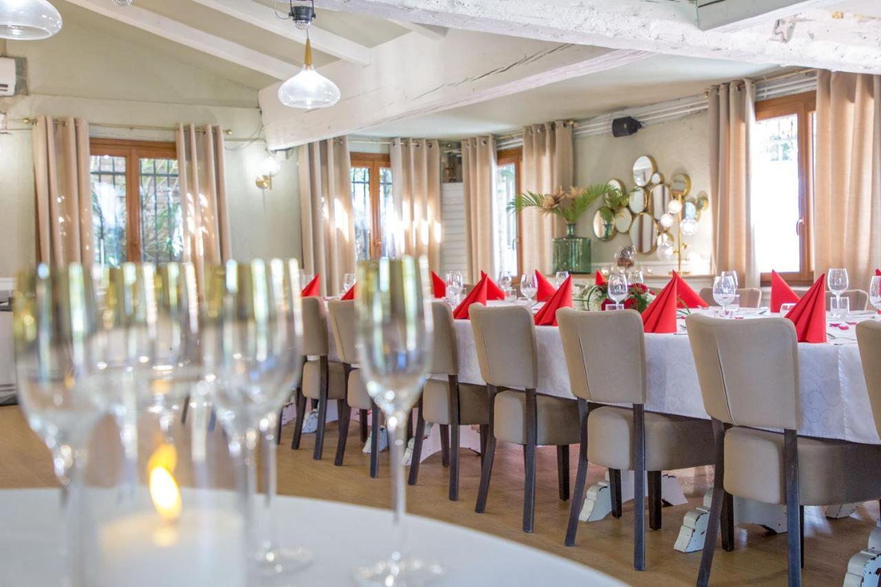 Les Pins Blancs En Provence Hotel Льо Муи Екстериор снимка