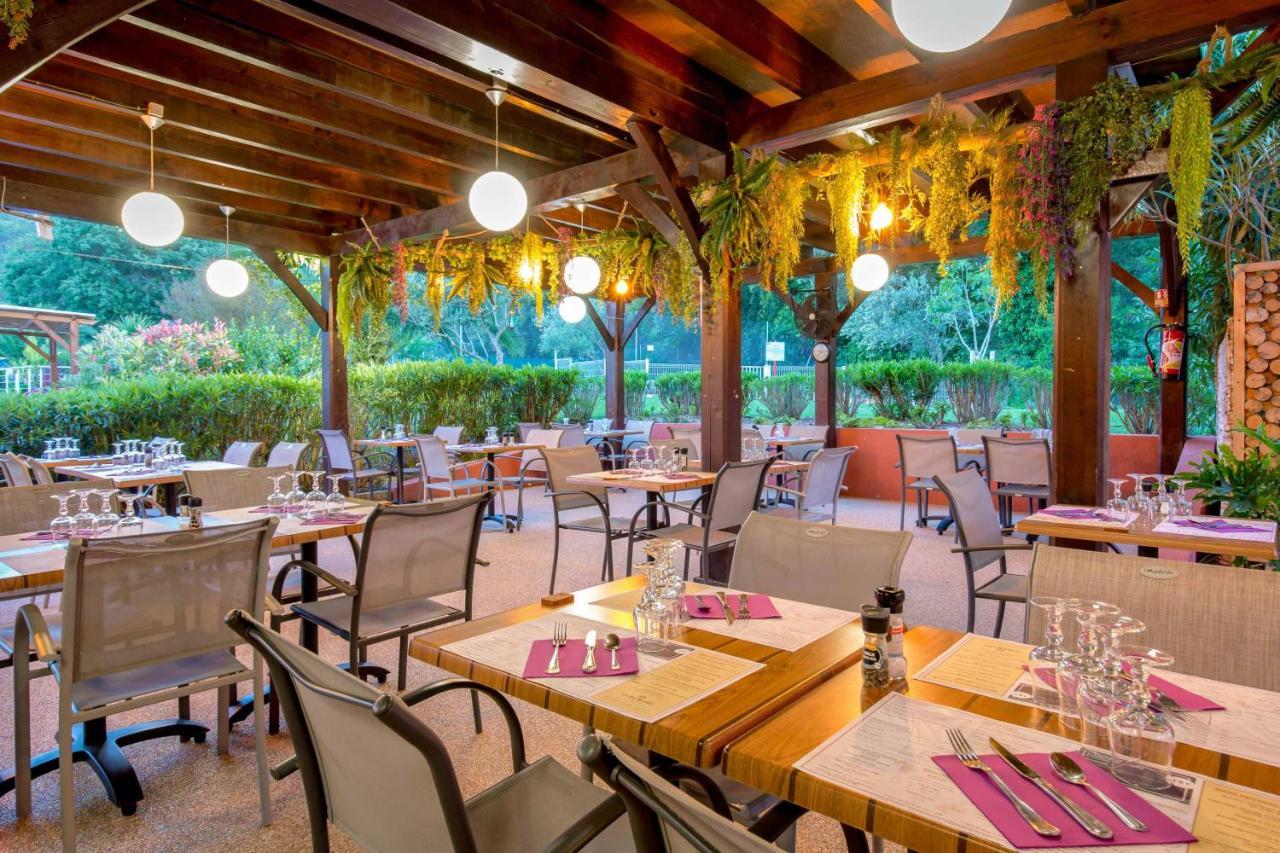 Les Pins Blancs En Provence Hotel Льо Муи Екстериор снимка